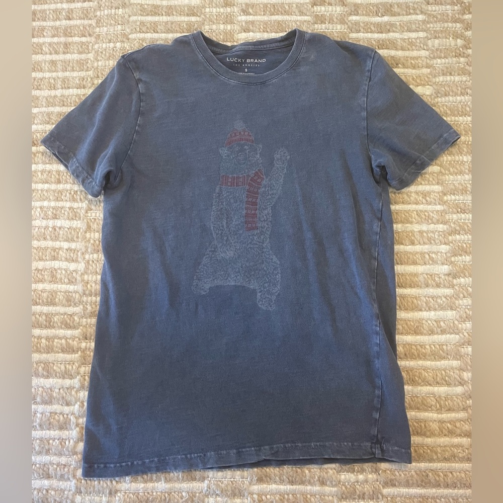 Men’s Lucky Brand Bear Graphic Tee Shirt Size Small in EUC
